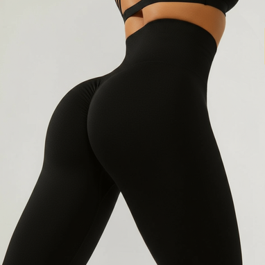 seamless matching workout set in black - high-waisted leggings and sports bra